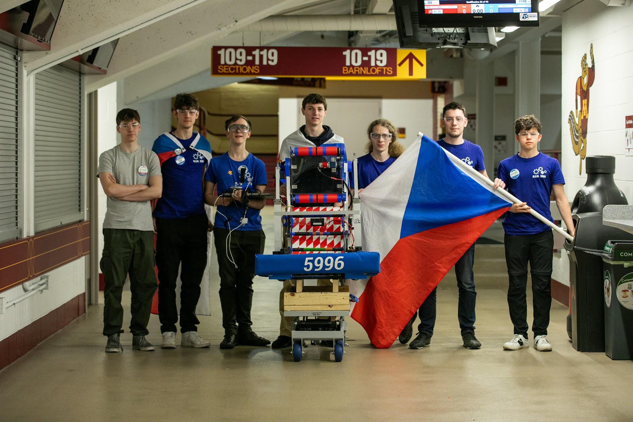 R.U.R. 5996 team photo